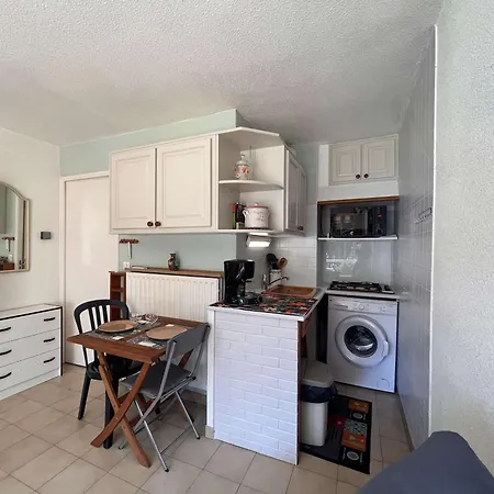 Climatise Avec Terrasse Et Garage - 4 Couchages, St Raphael - Fr-1-226a-180 Апартаменты Сен-Рафаэль