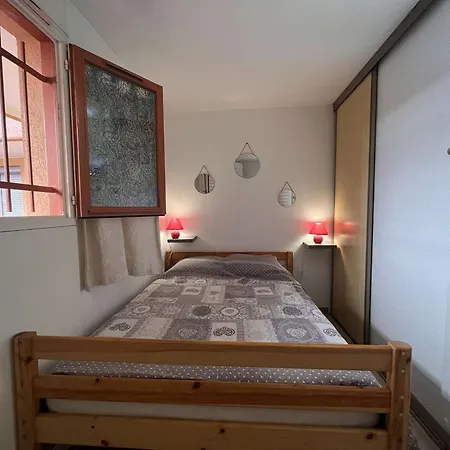 Climatise Avec Terrasse Et Garage - 4 Couchages, St Raphael - Fr-1-226a-180 아파트 Saint-Raphaël