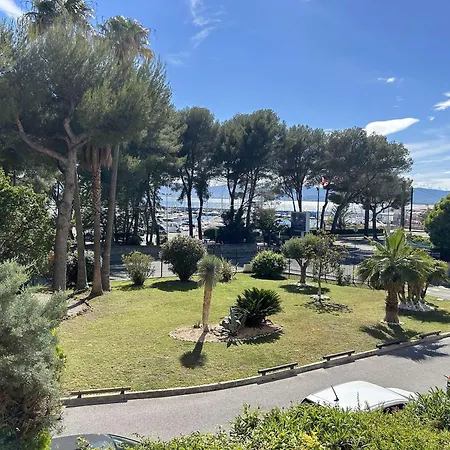 Climatise Avec Terrasse Et Garage - 4 Couchages, St Raphael - Fr-1-226a-180 Lejlighed *